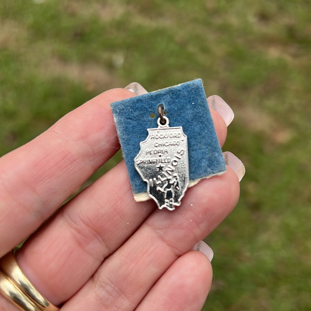 Vintage Sterling Silver Illinois State Wells Charm